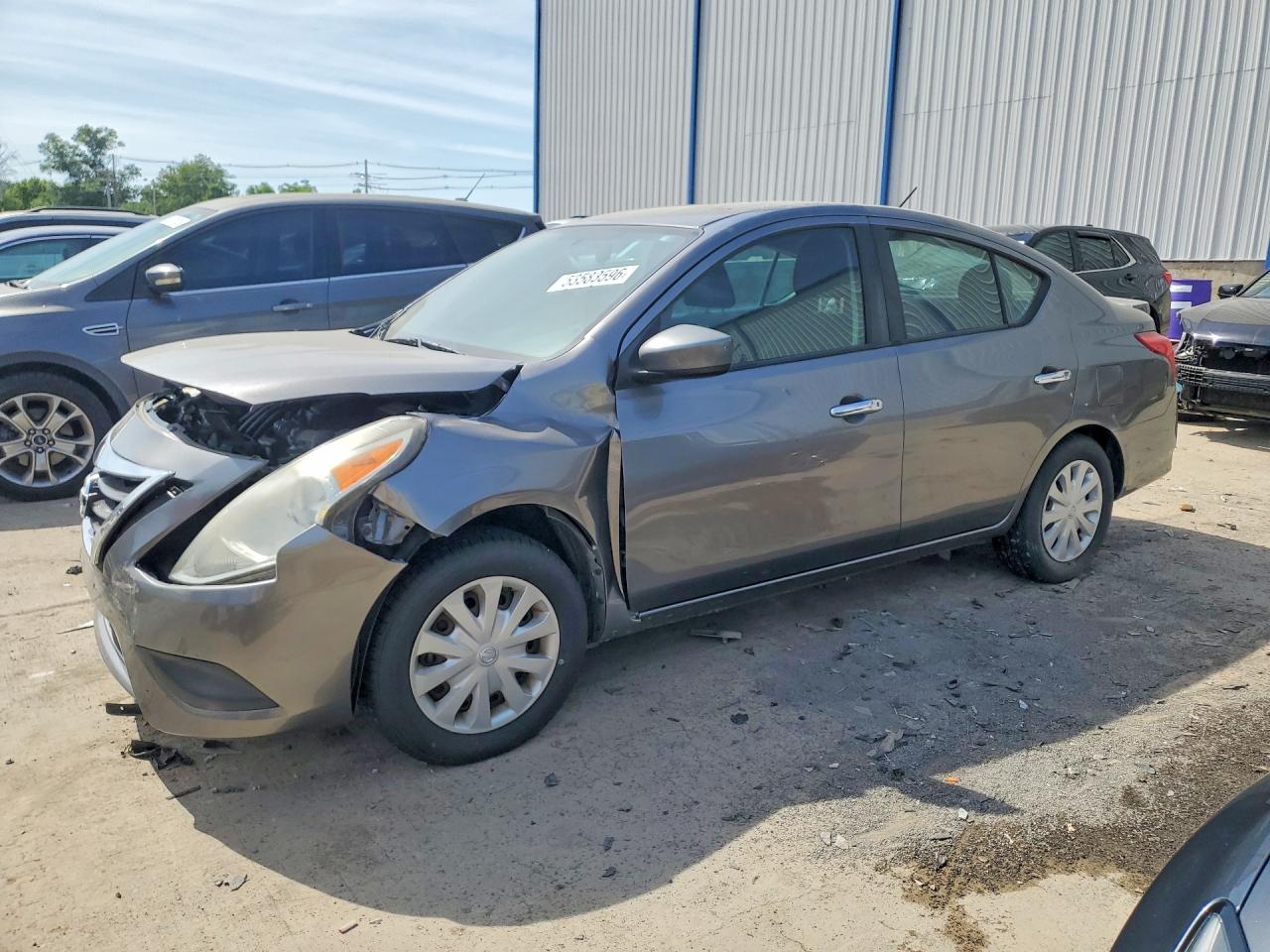 2016 NISSAN VERSA