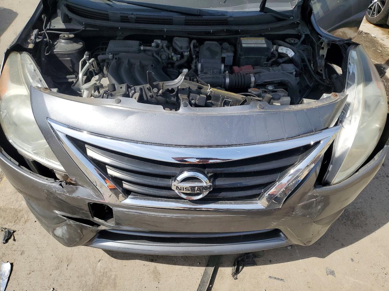 2016 NISSAN VERSA