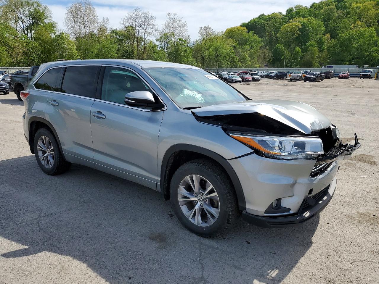 2016 TOYOTA HIGHLANDER