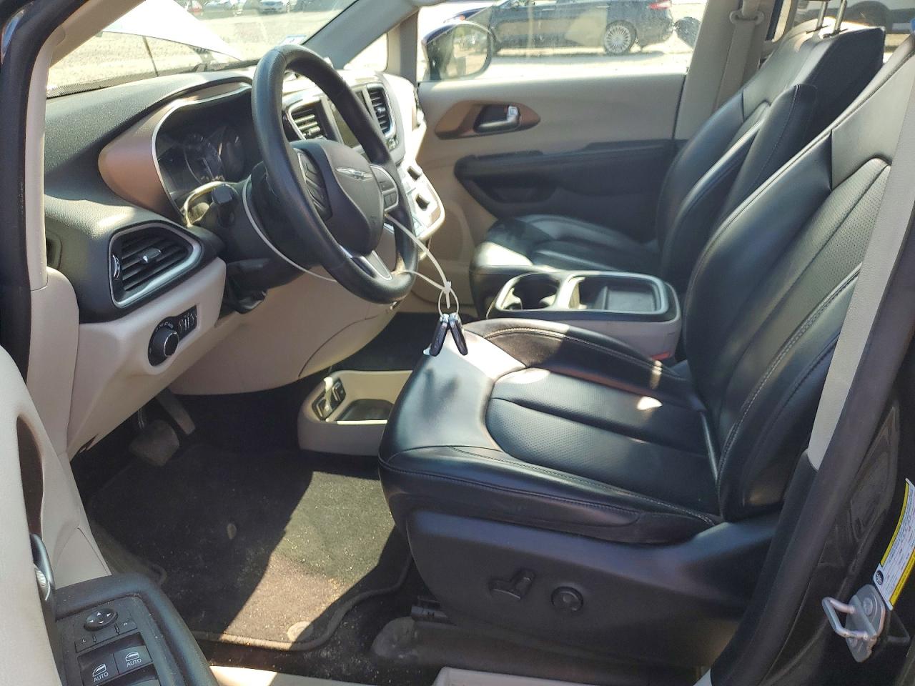 2020 CHRYSLER MINIVAN