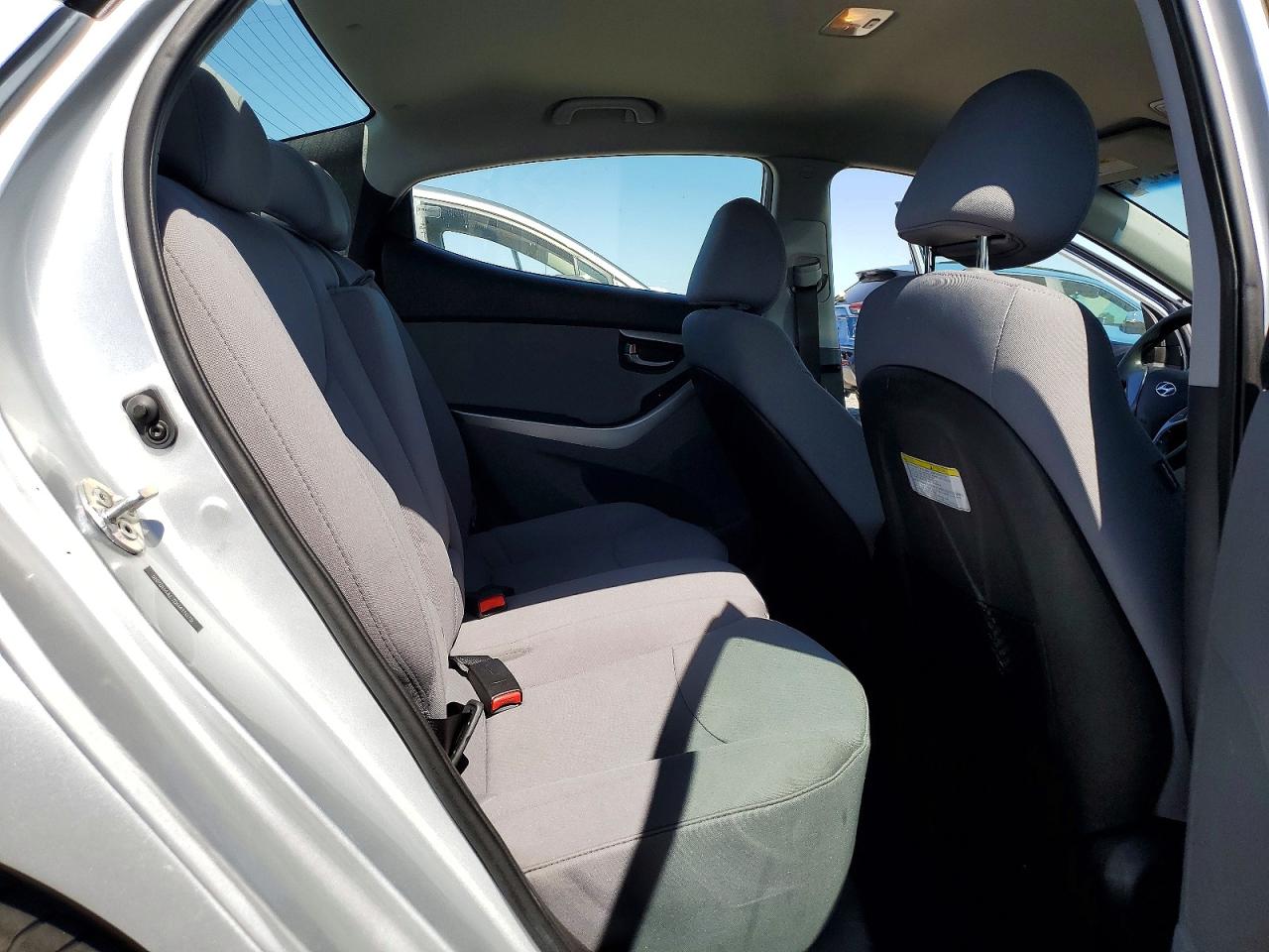 2013 HYUNDAI ELANTRA