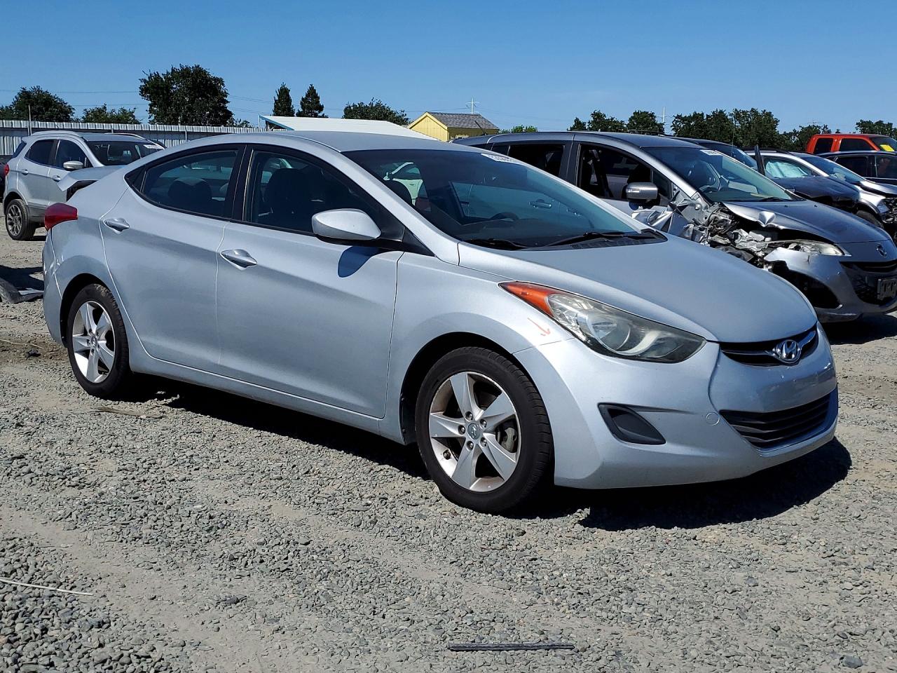 2013 HYUNDAI ELANTRA