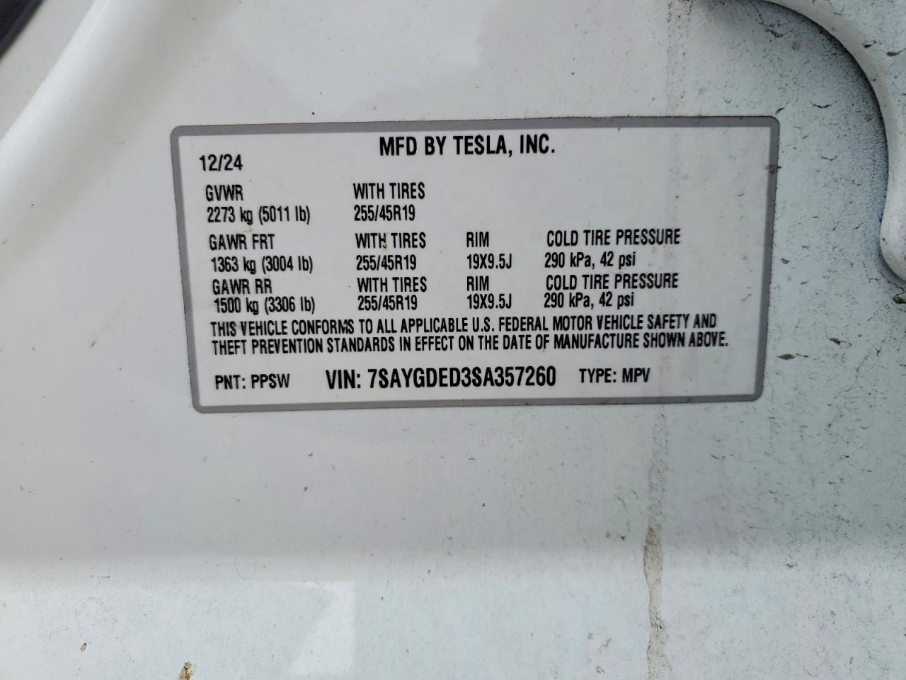 2025 TESLA MODEL Y