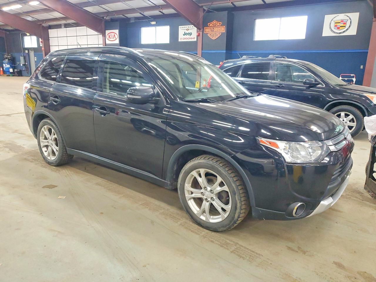 2015 MITSUBISHI OUTLANDER