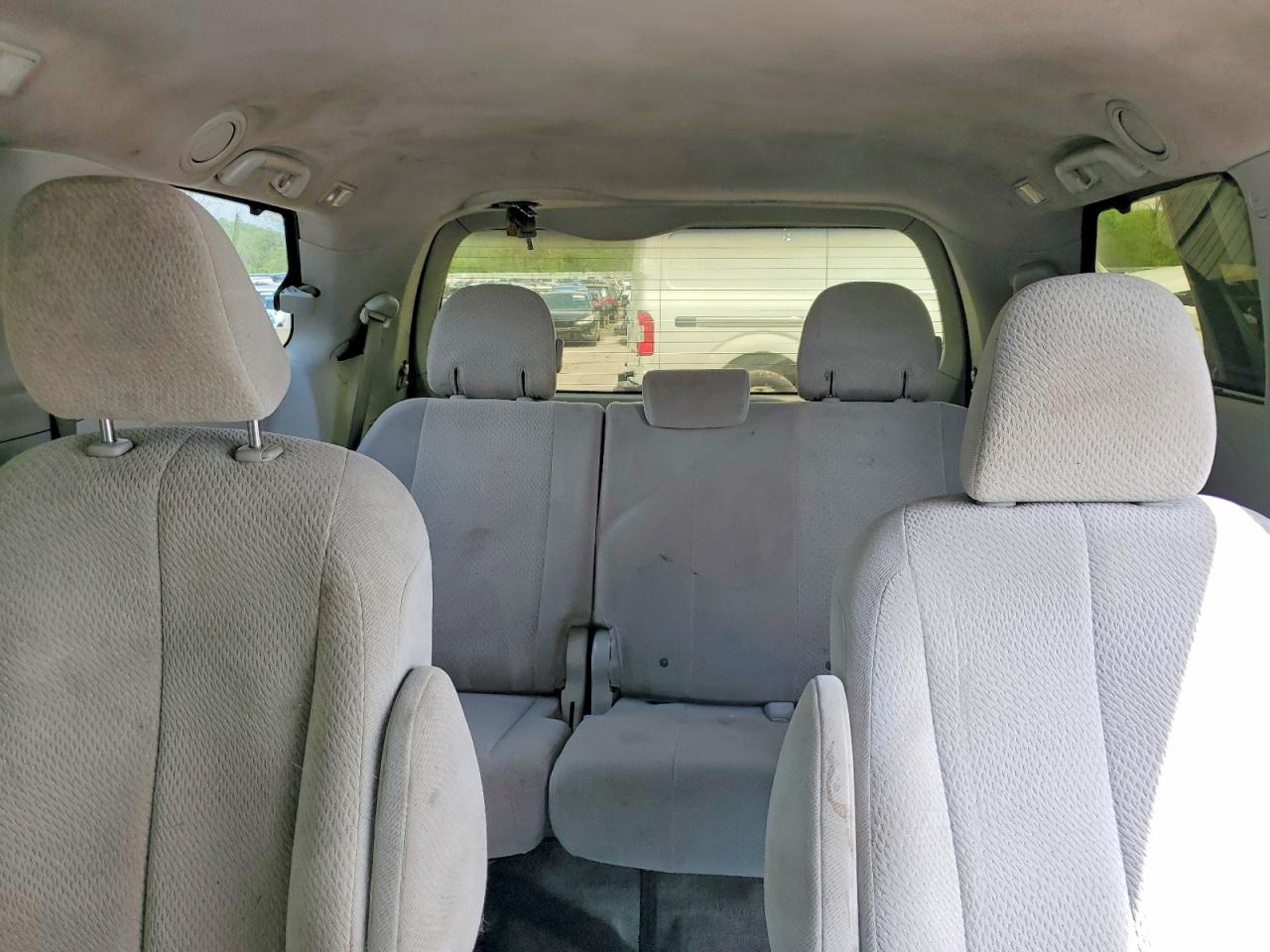 2013 TOYOTA SIENNA