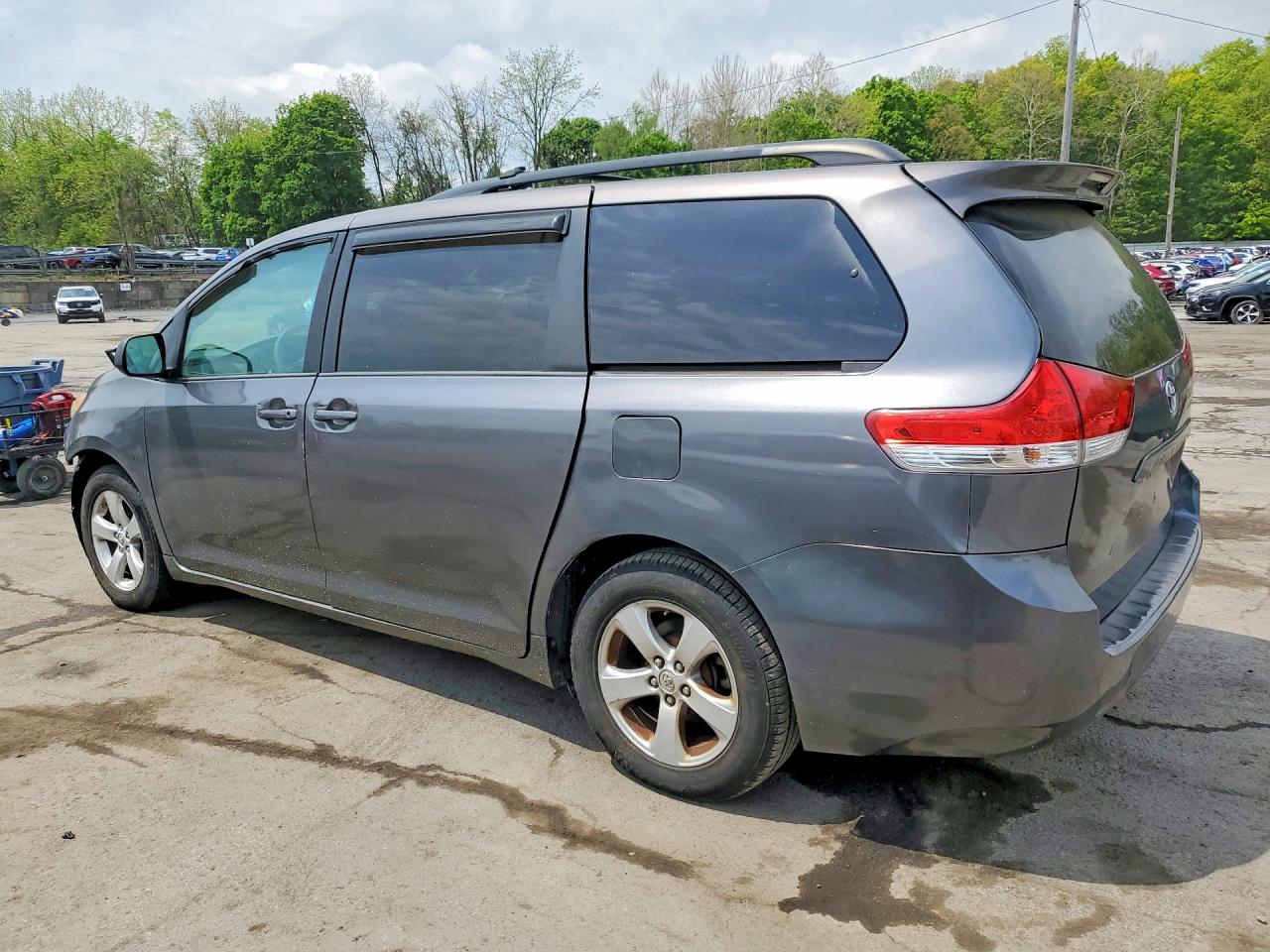 2013 TOYOTA SIENNA