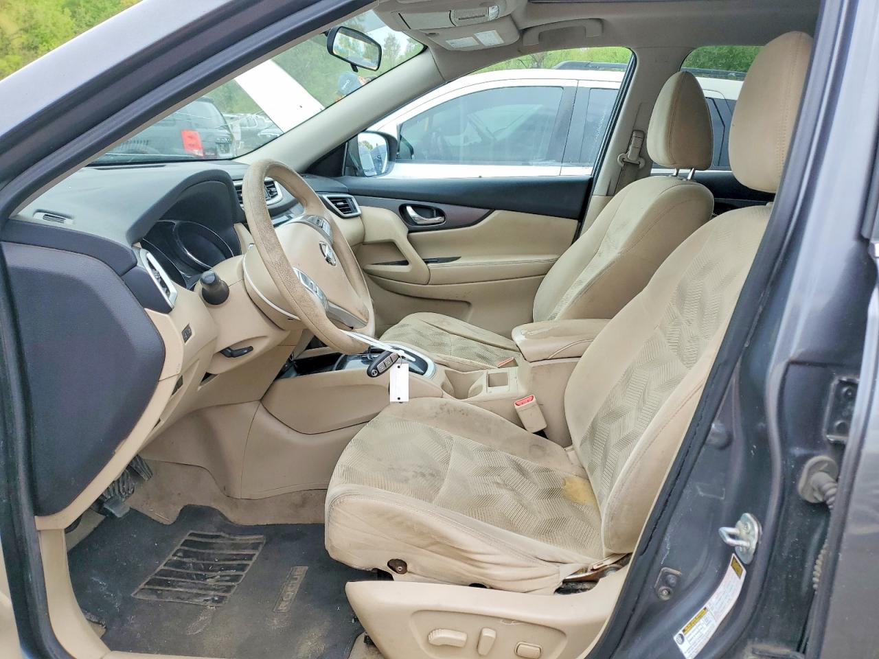 2015 NISSAN ROGUE