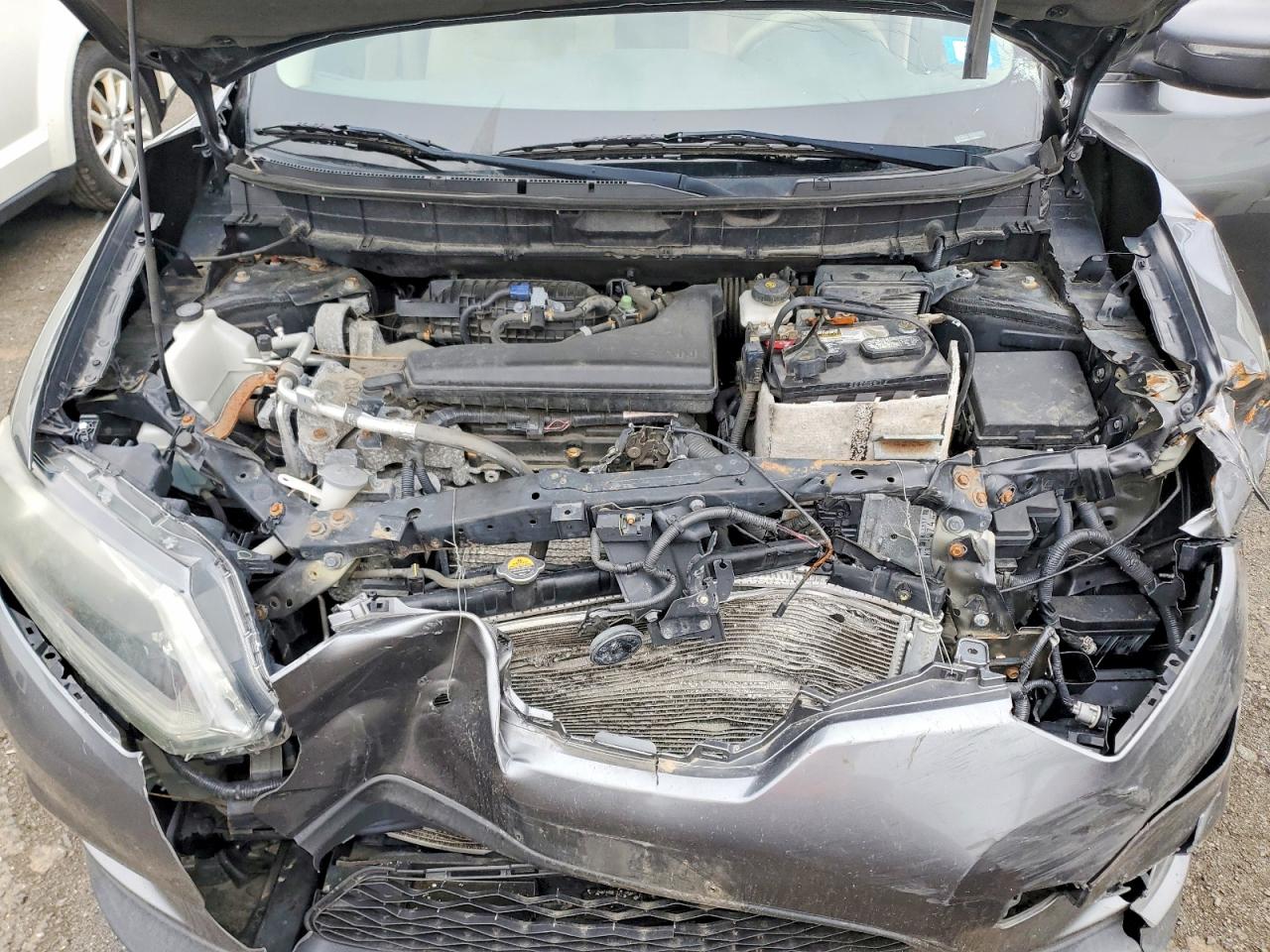 2015 NISSAN ROGUE