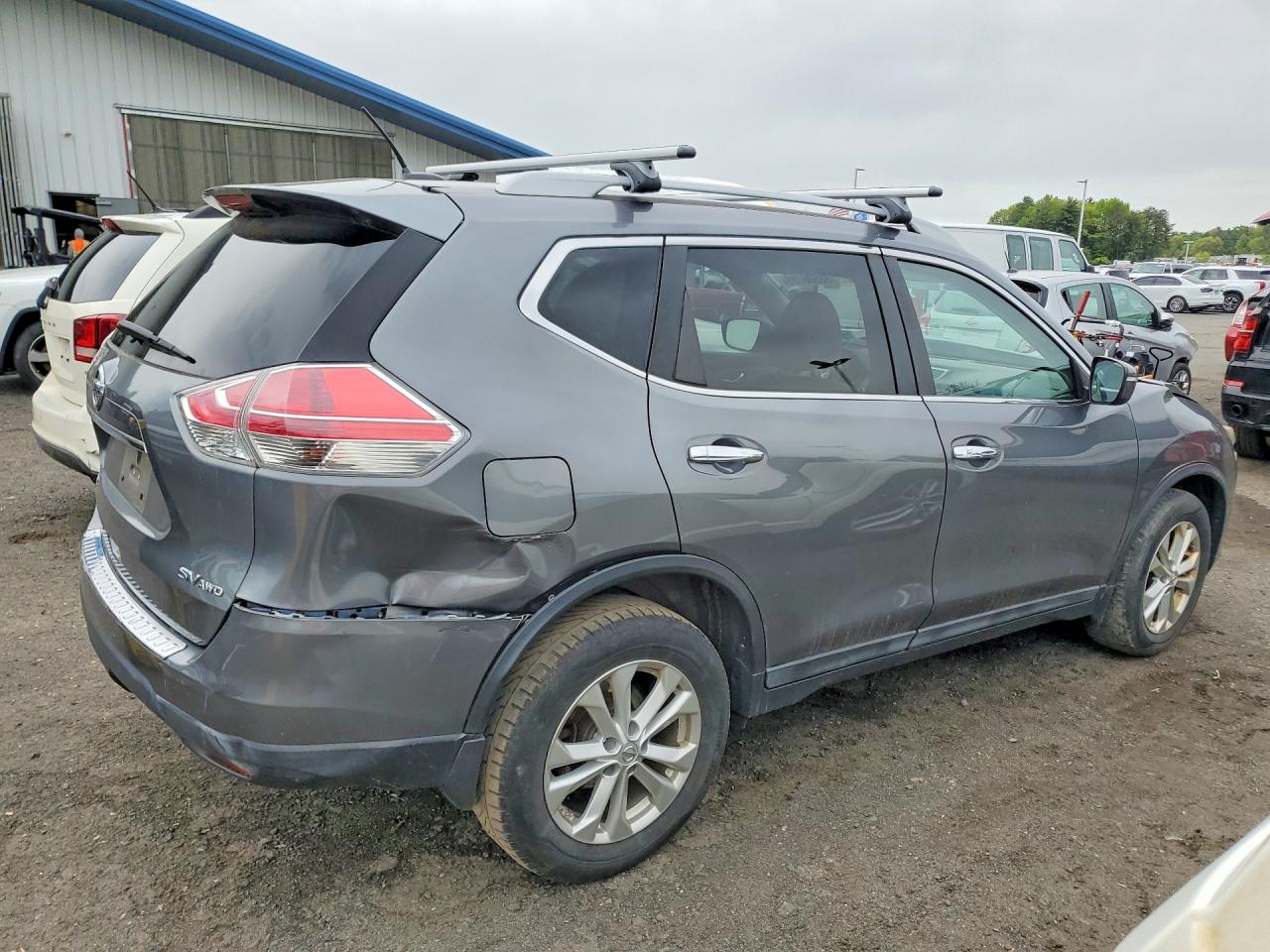 2015 NISSAN ROGUE