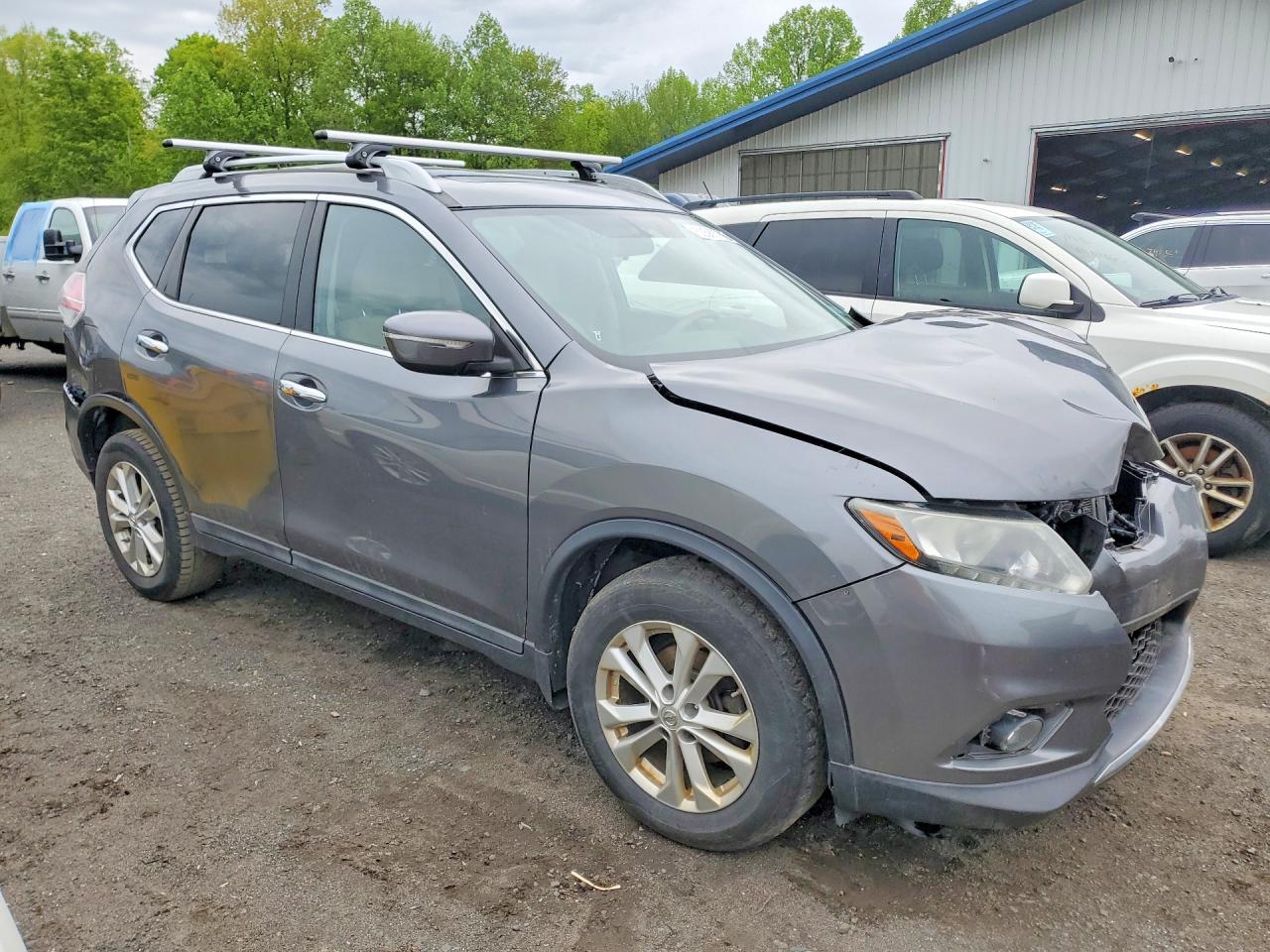2015 NISSAN ROGUE