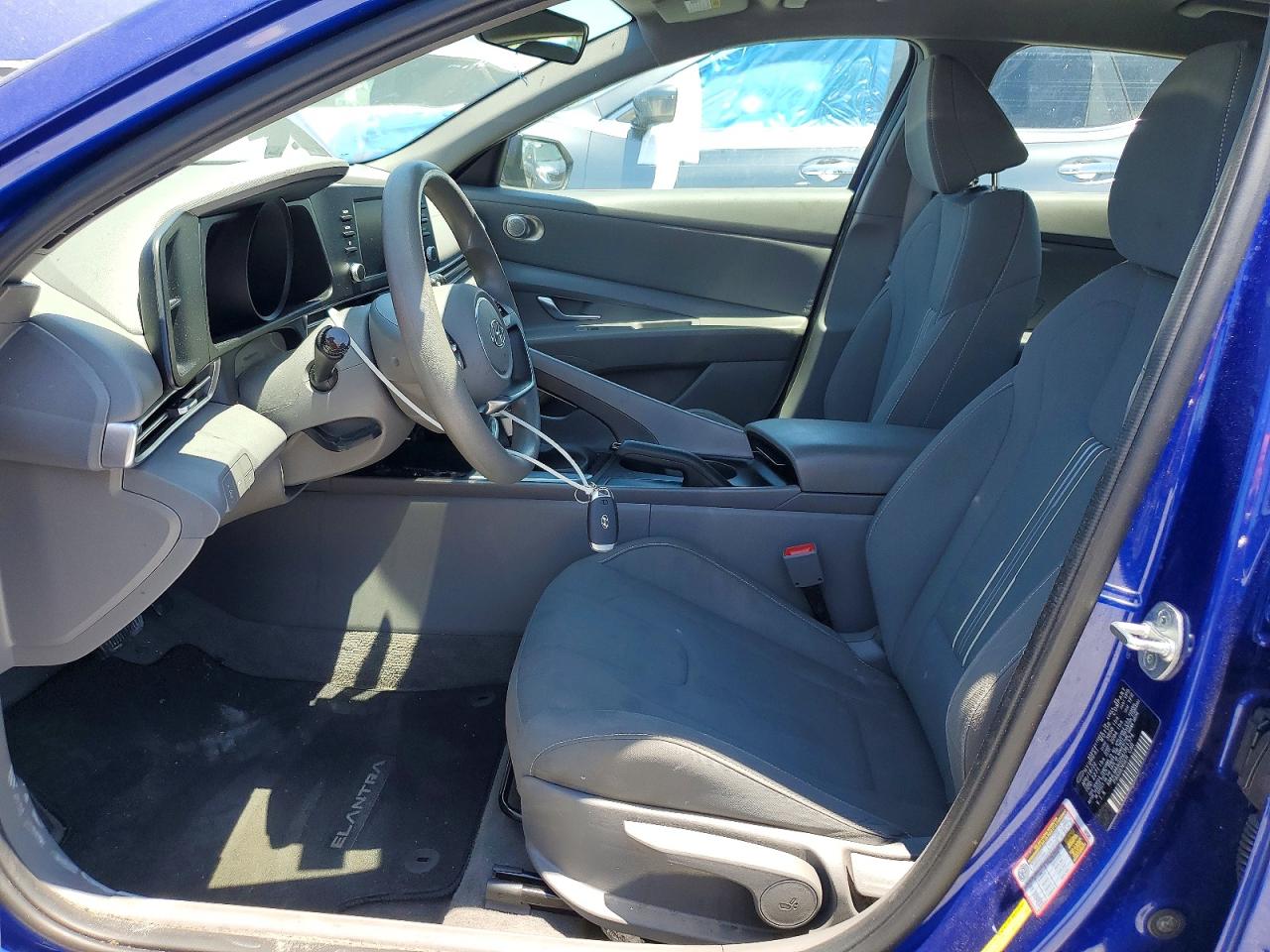 2022 HYUNDAI ELANTRA