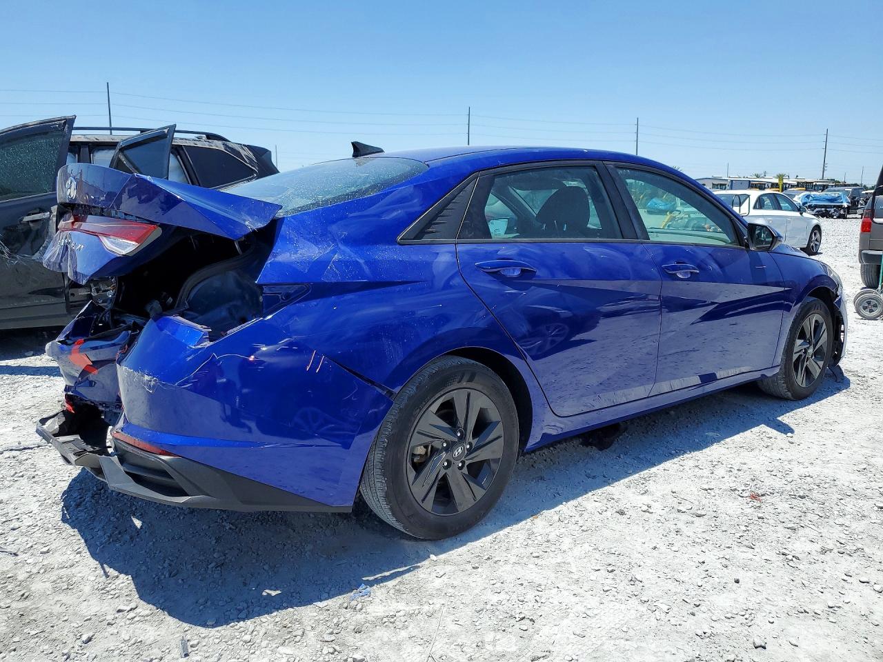 2022 HYUNDAI ELANTRA
