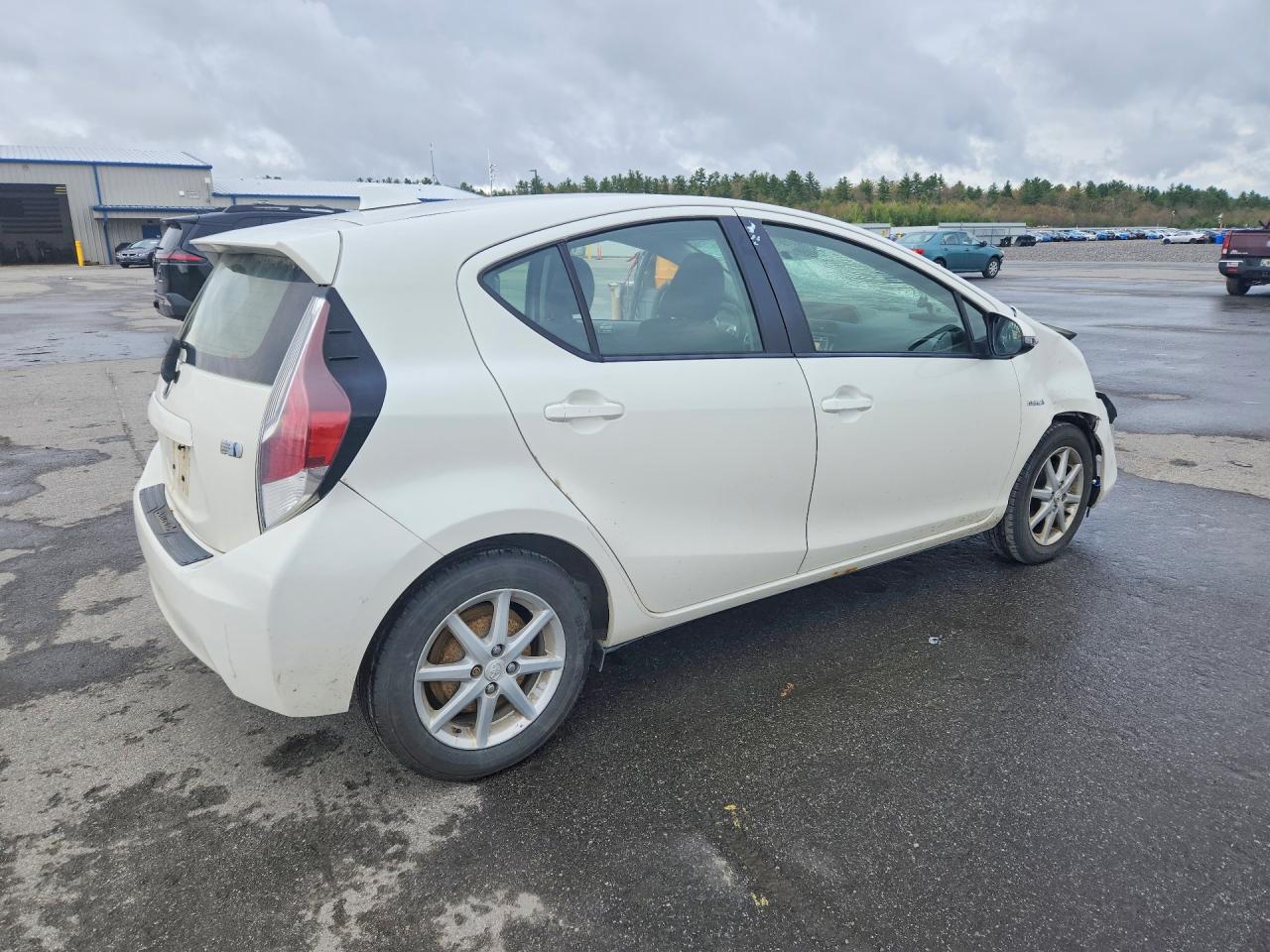 2015 TOYOTA PRIUS