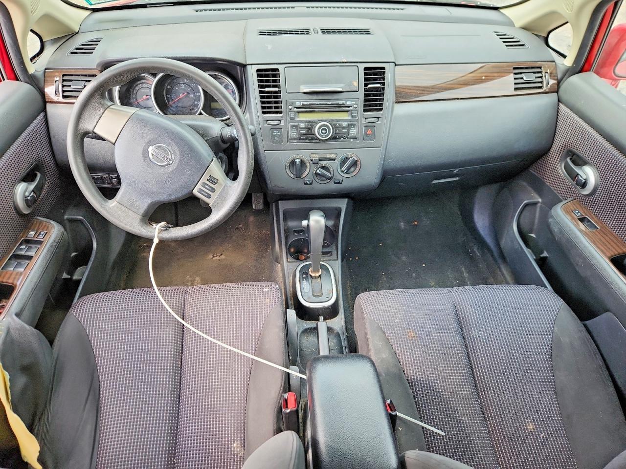 2010 NISSAN VERSA
