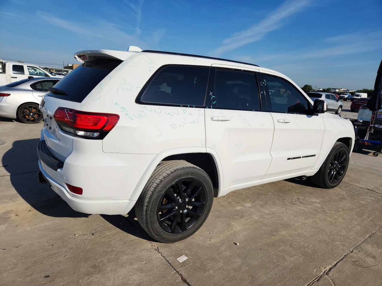 2022 JEEP CHEROKEE