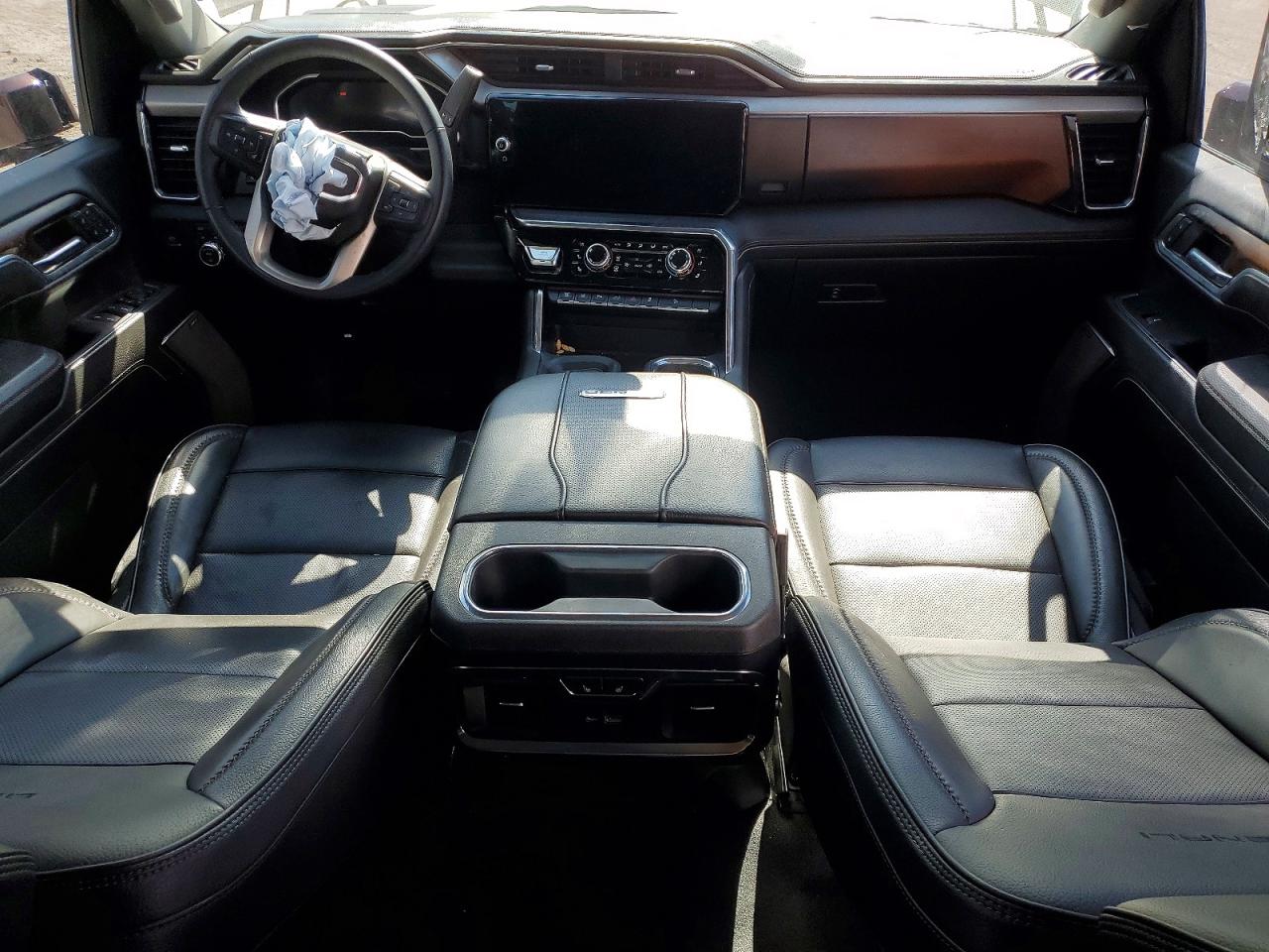 2024 GMC SIERRA