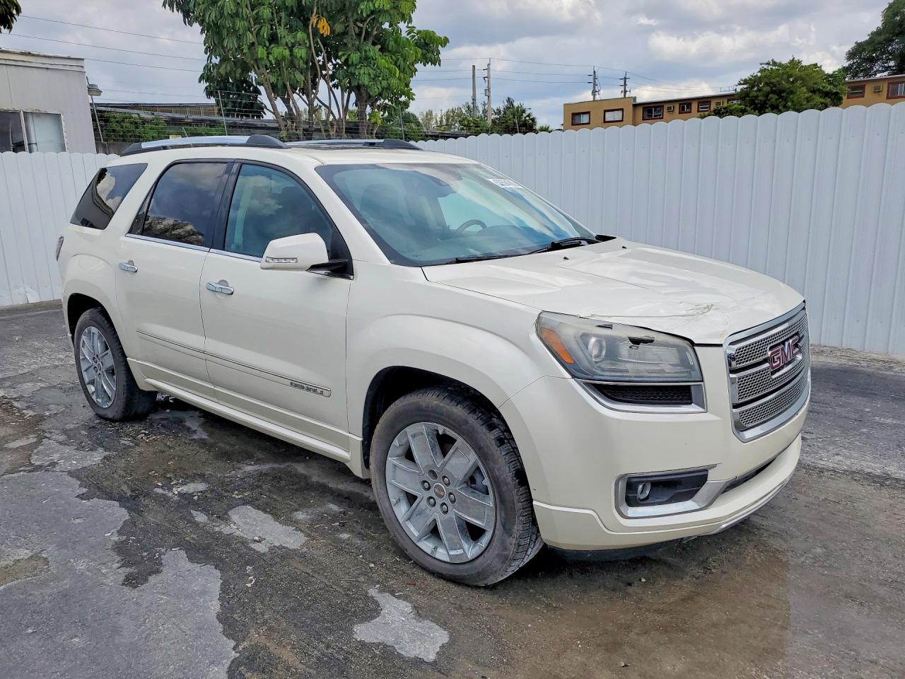 2015 GMC ACADIA DEN