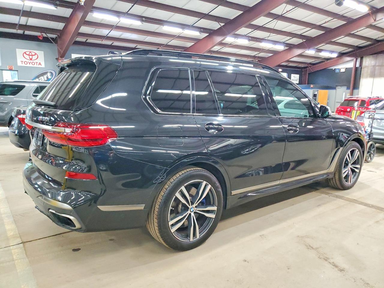 2020 BMW X7