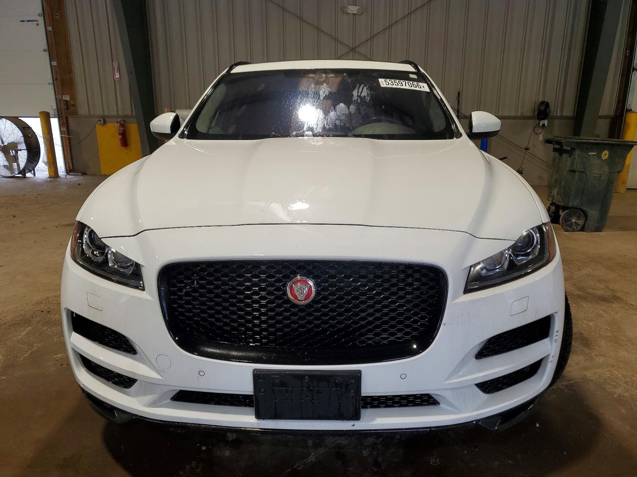 2019 JAGUAR F-PACE