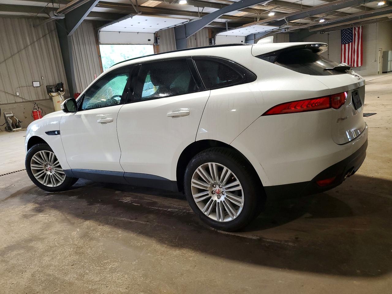 2019 JAGUAR F-PACE