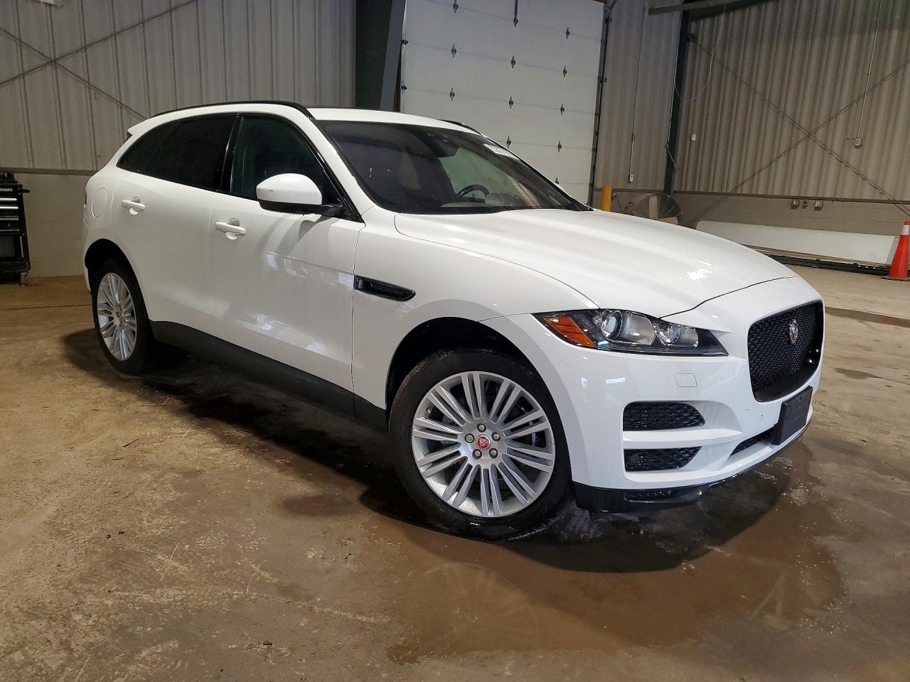 2019 JAGUAR F-PACE