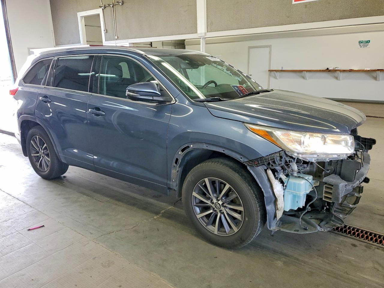2017 TOYOTA HIGHLANDER
