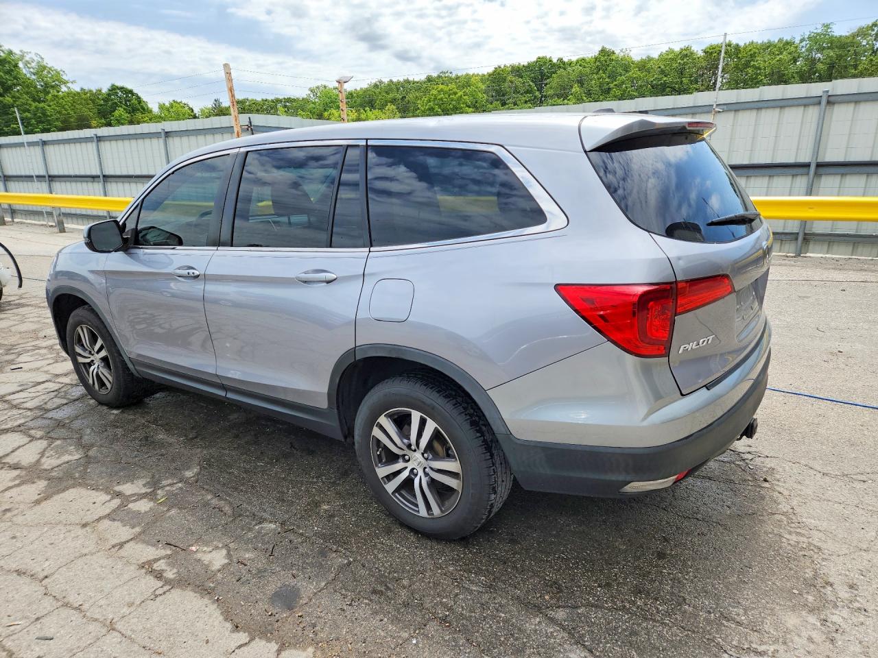 2017 HONDA PILOT