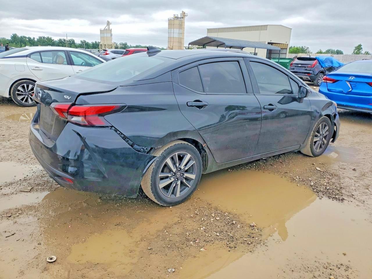 2020 NISSAN VERSA