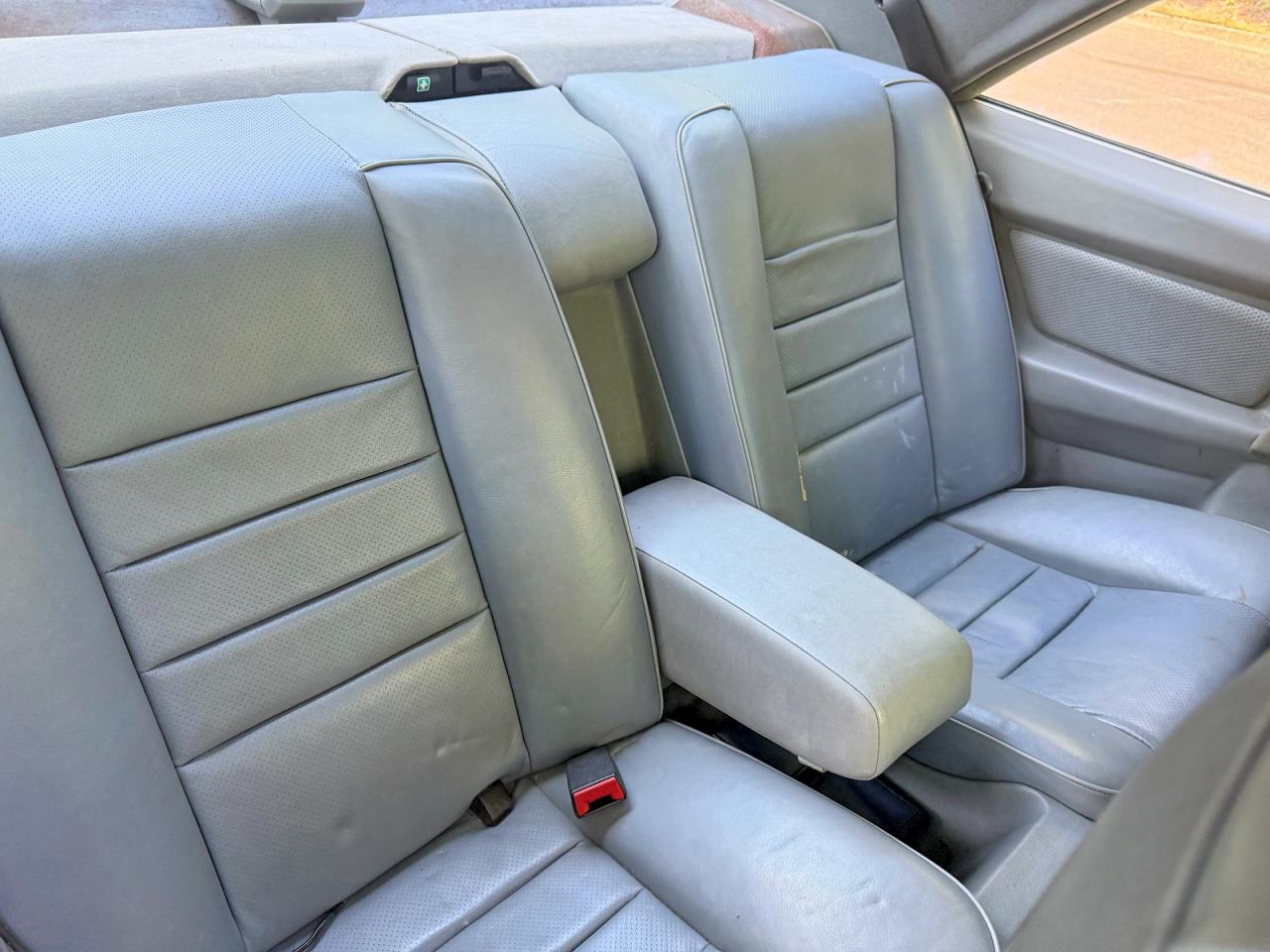 1987 MERCEDES-BENZ 560-CLASS