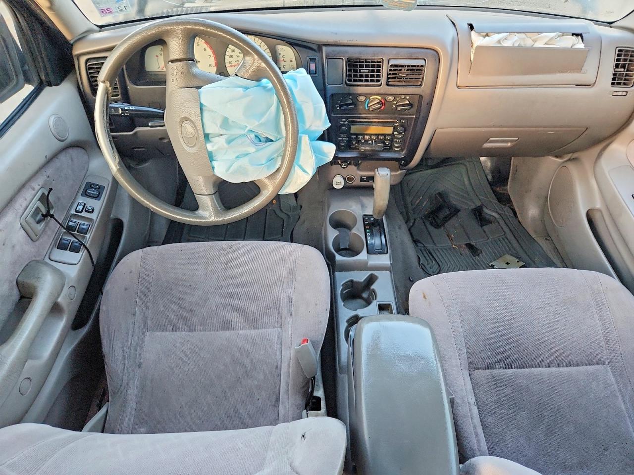 2002 TOYOTA TACOMA