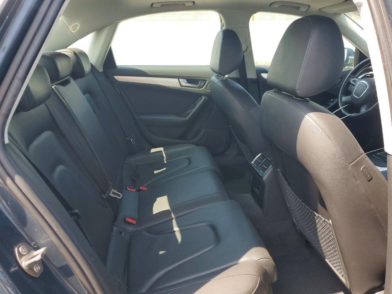 2010 AUDI A4