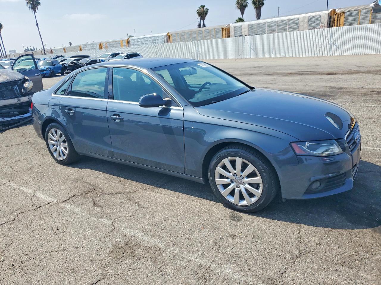 2010 AUDI A4