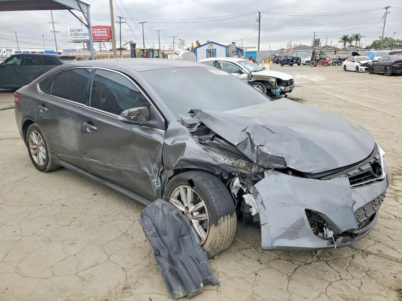 2014 TOYOTA AVALON