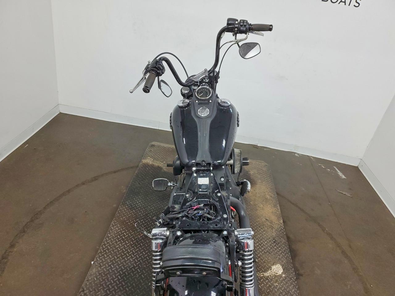 2015 HARLEY-DAVIDSON FX