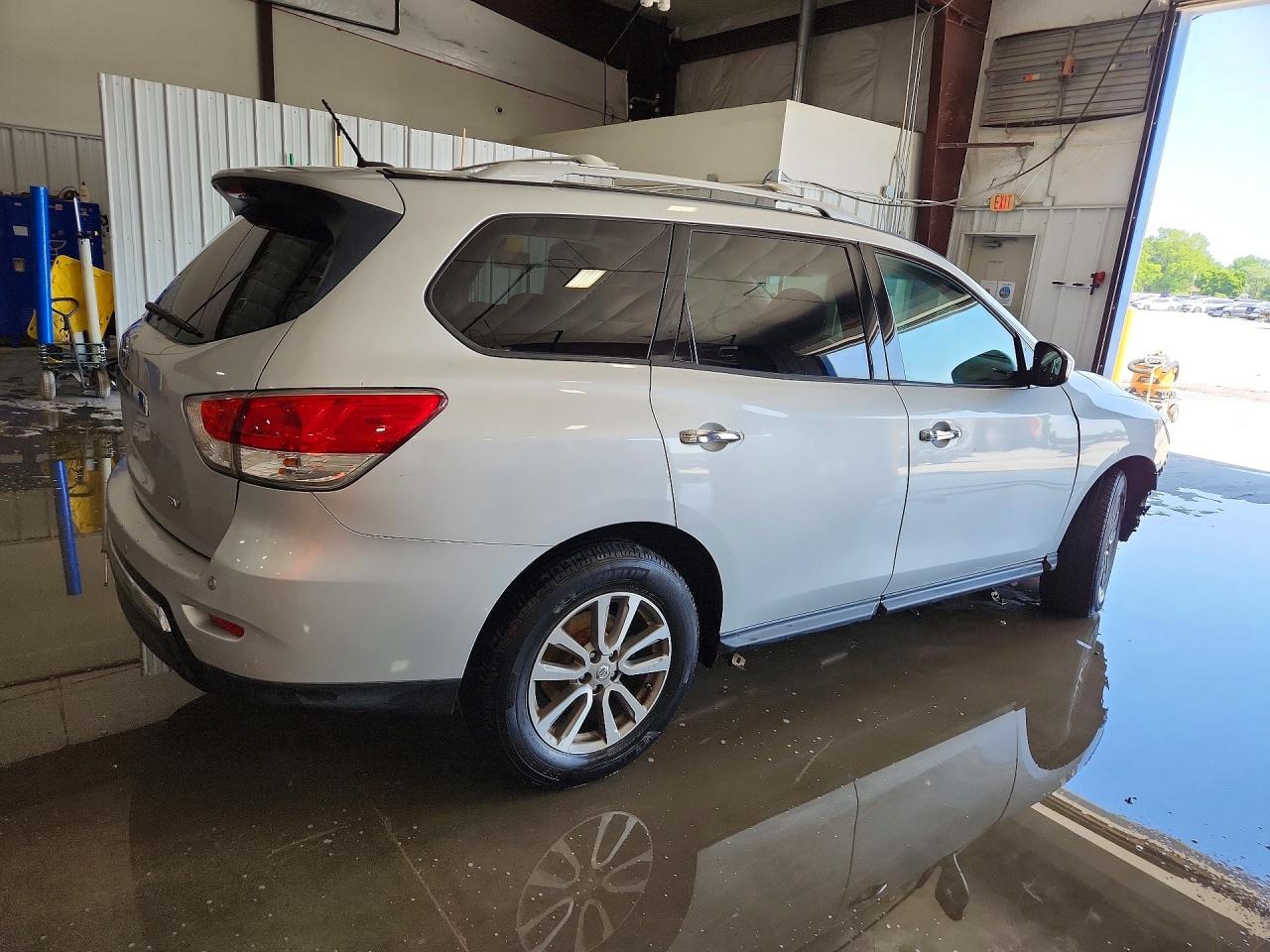 2015 NISSAN PATHFINDER