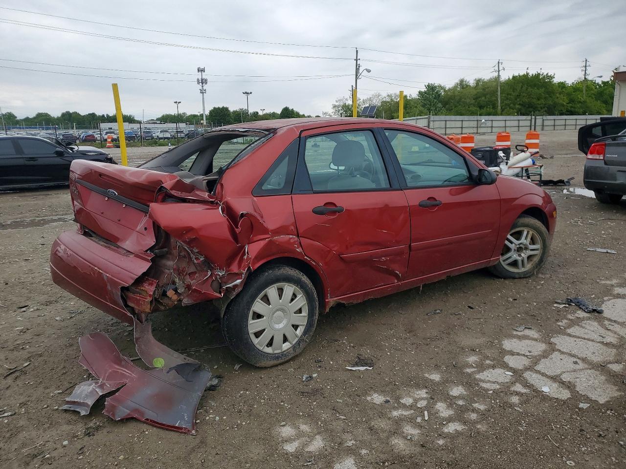 2004 FORD FOCUS