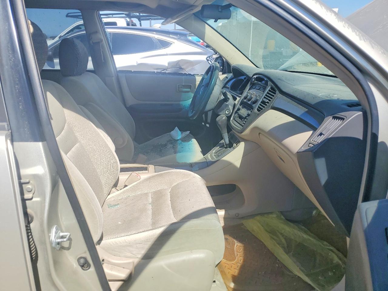 2002 TOYOTA HIGHLANDER