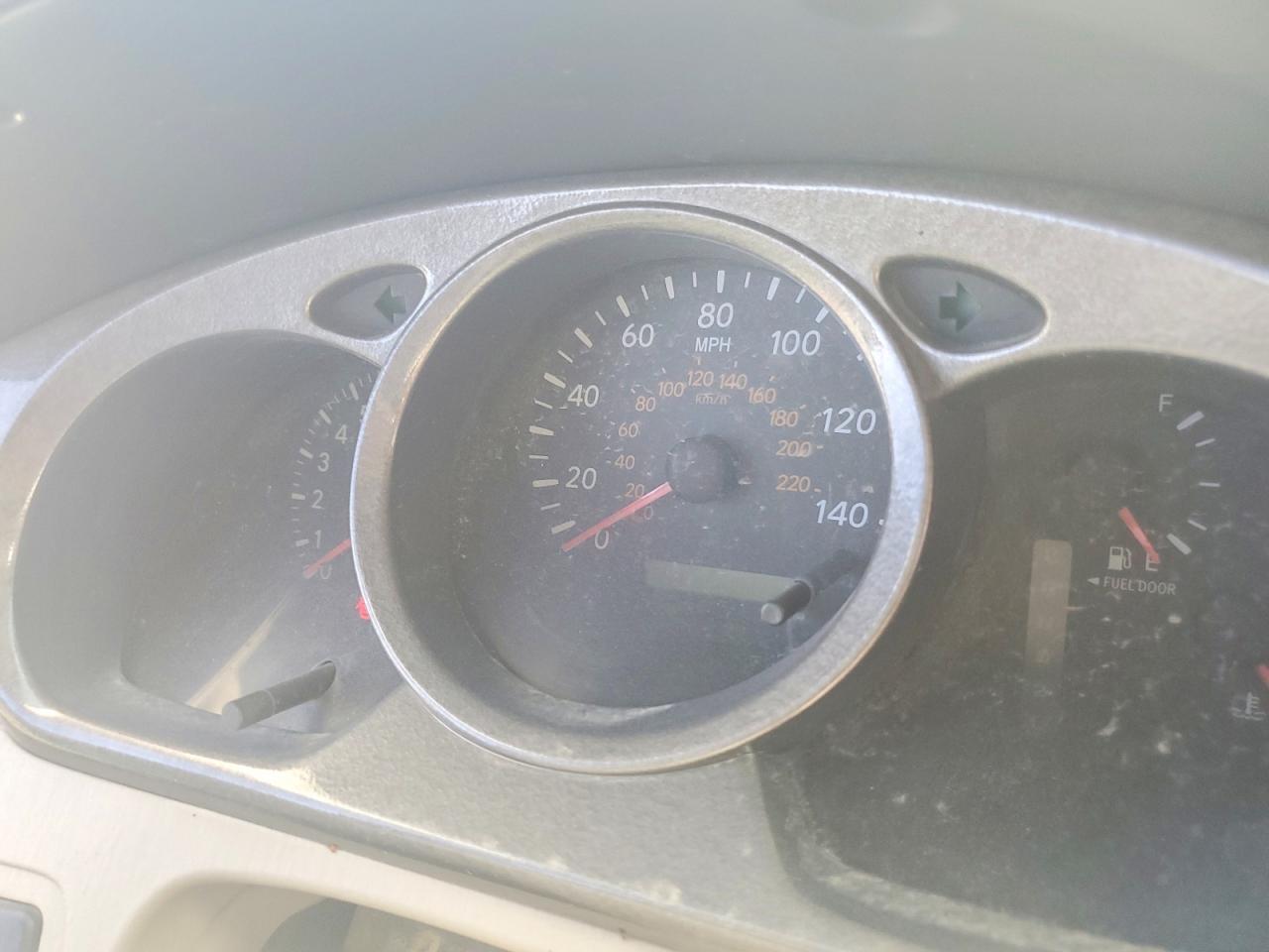 2002 TOYOTA HIGHLANDER