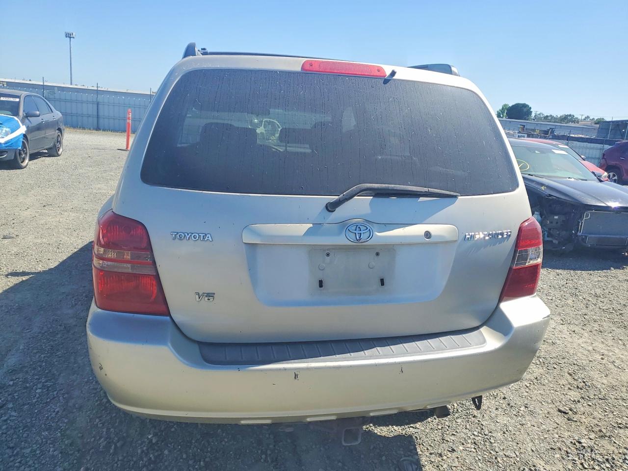 2002 TOYOTA HIGHLANDER