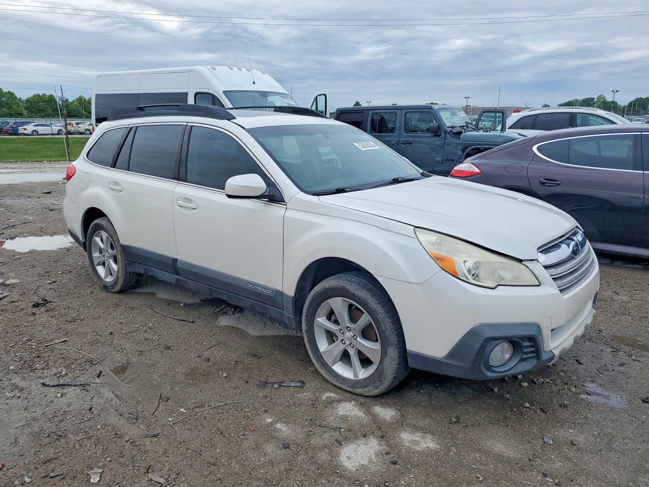 2014 SUBARU OUTBACK