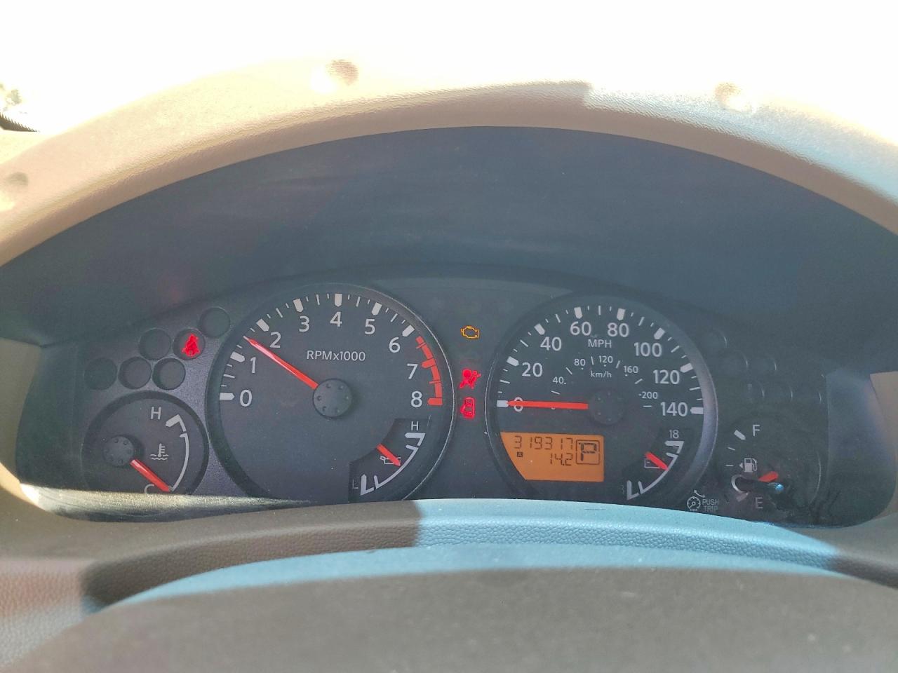 2012 NISSAN FRONTIER