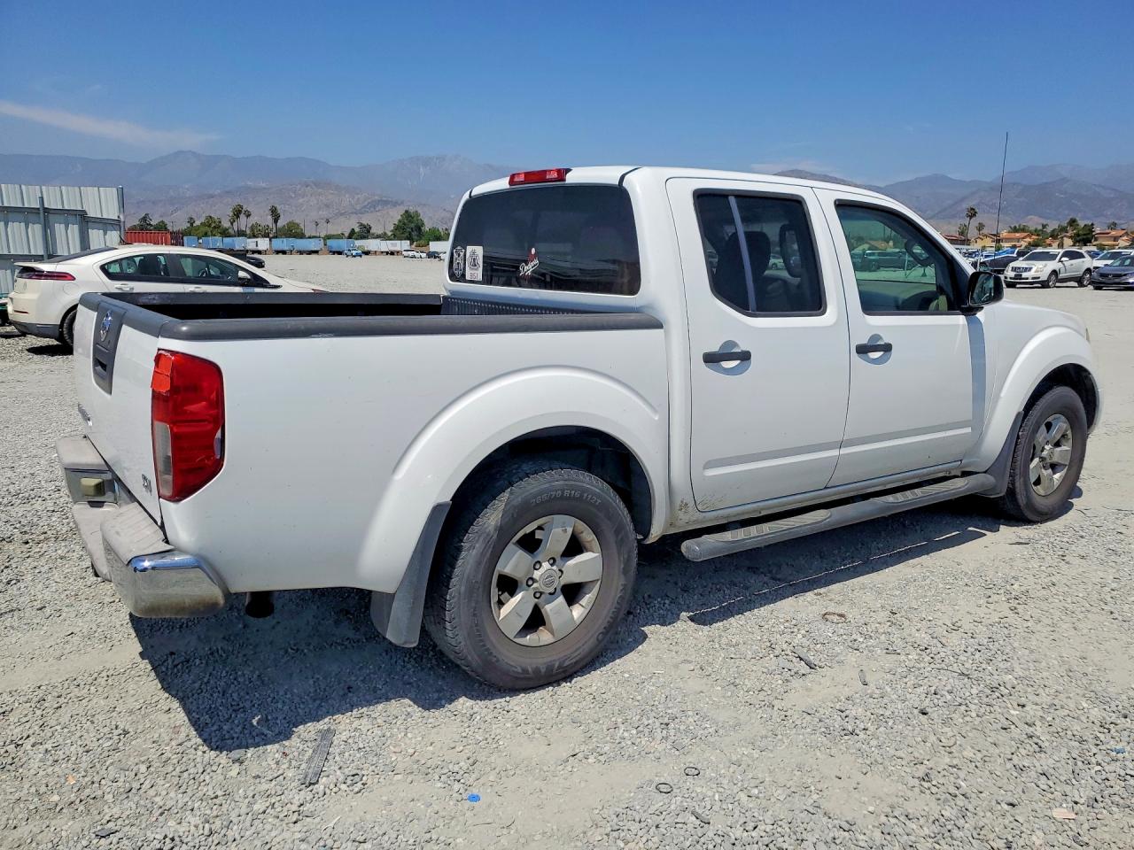 2012 NISSAN FRONTIER
