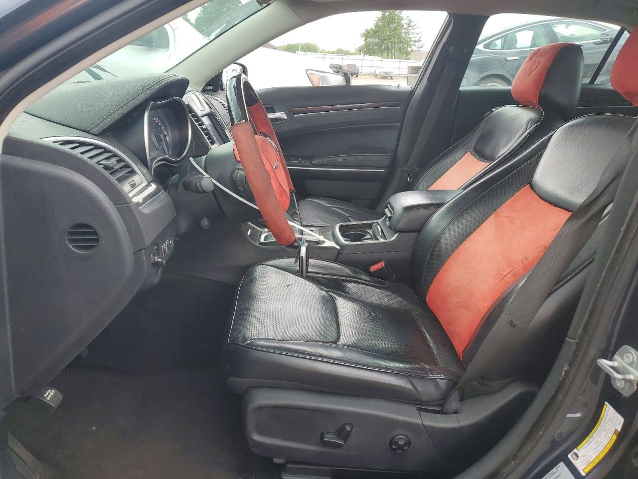 2017 CHRYSLER 300