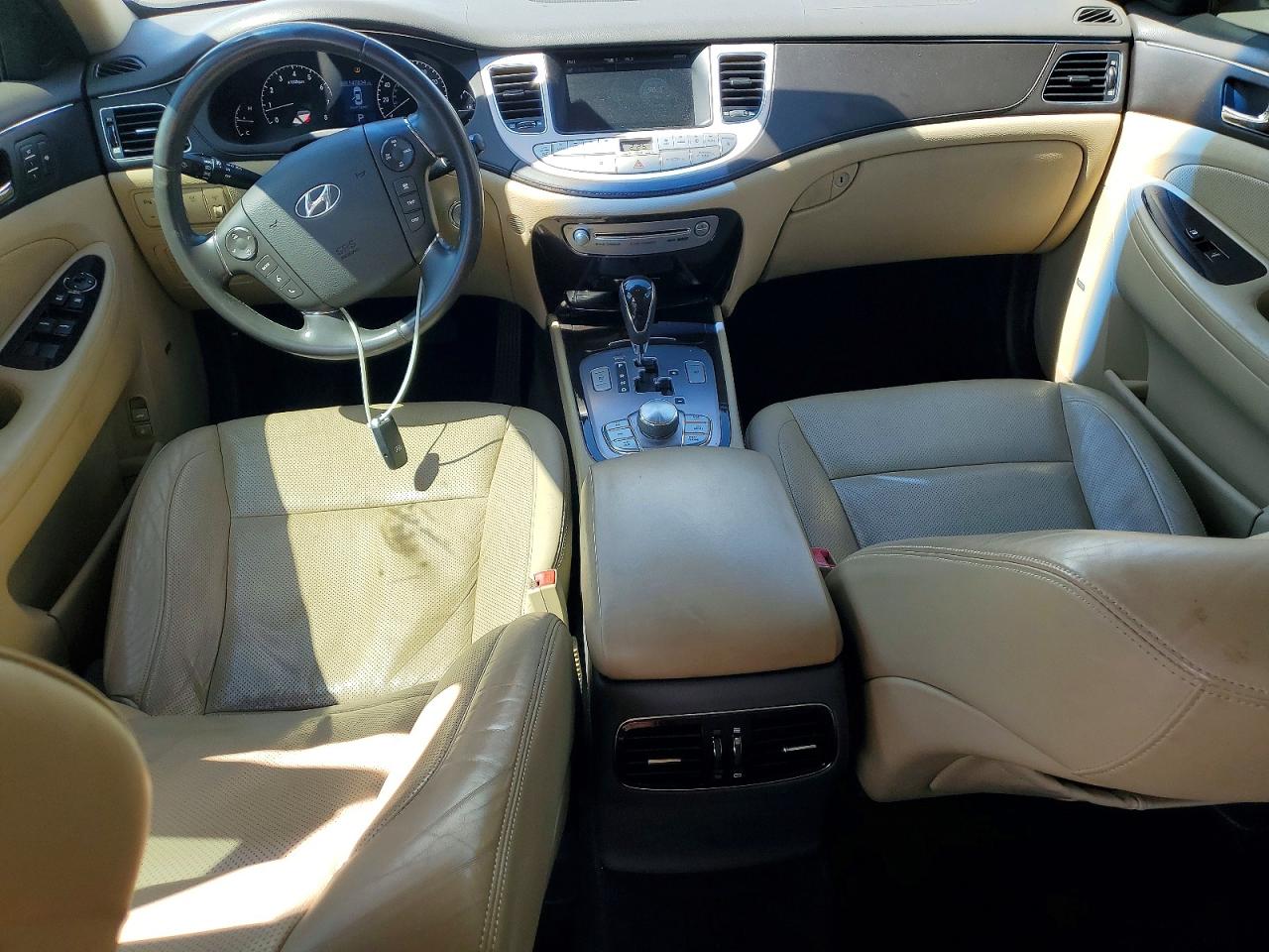 2011 HYUNDAI GENESIS