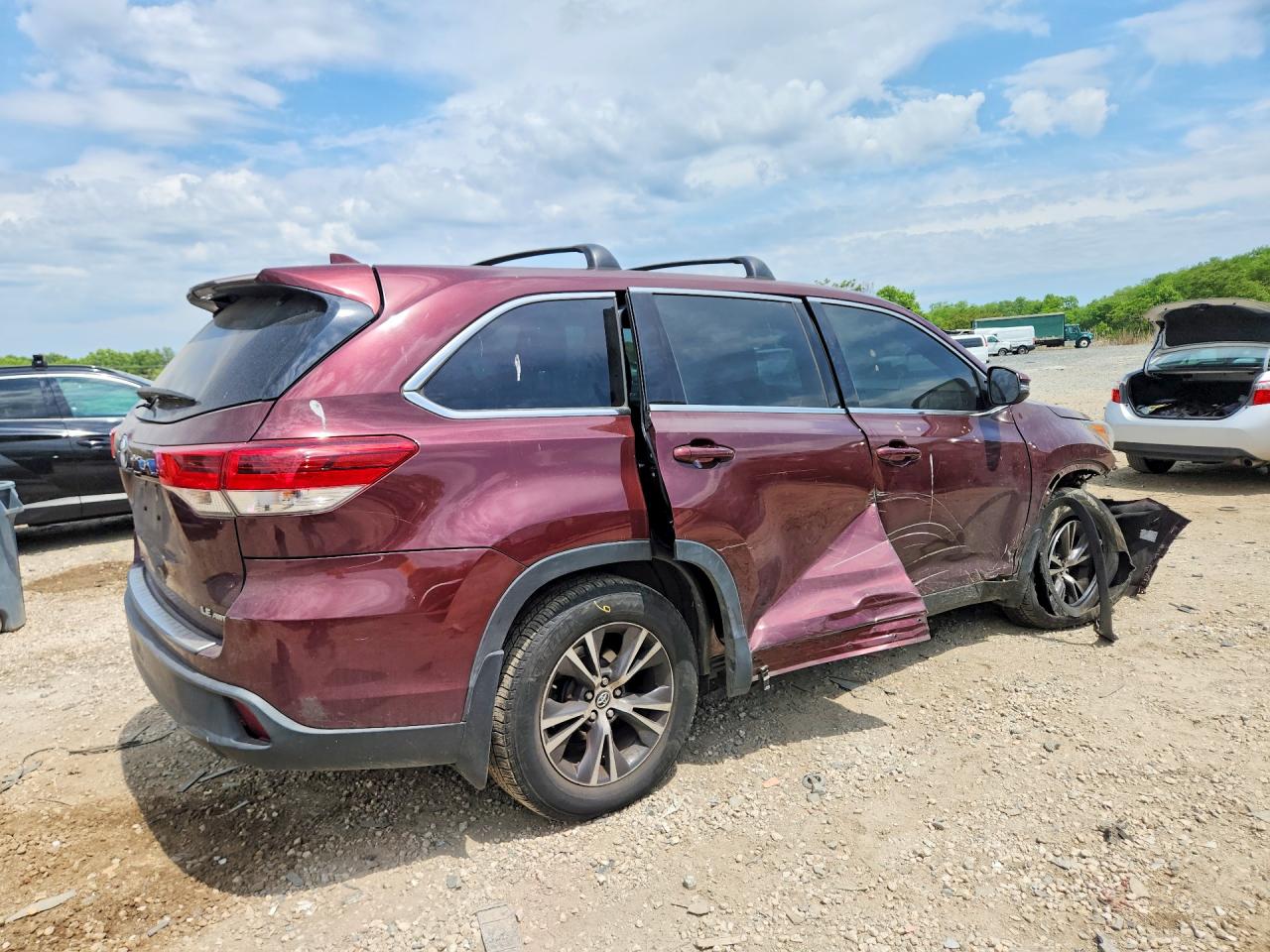 2019 TOYOTA HIGHLANDER