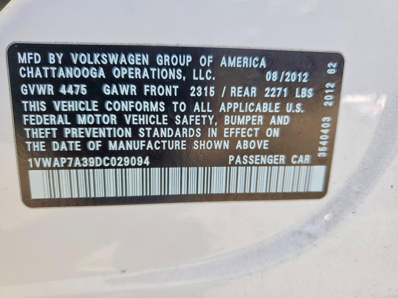 2013 VOLKSWAGEN PASSAT