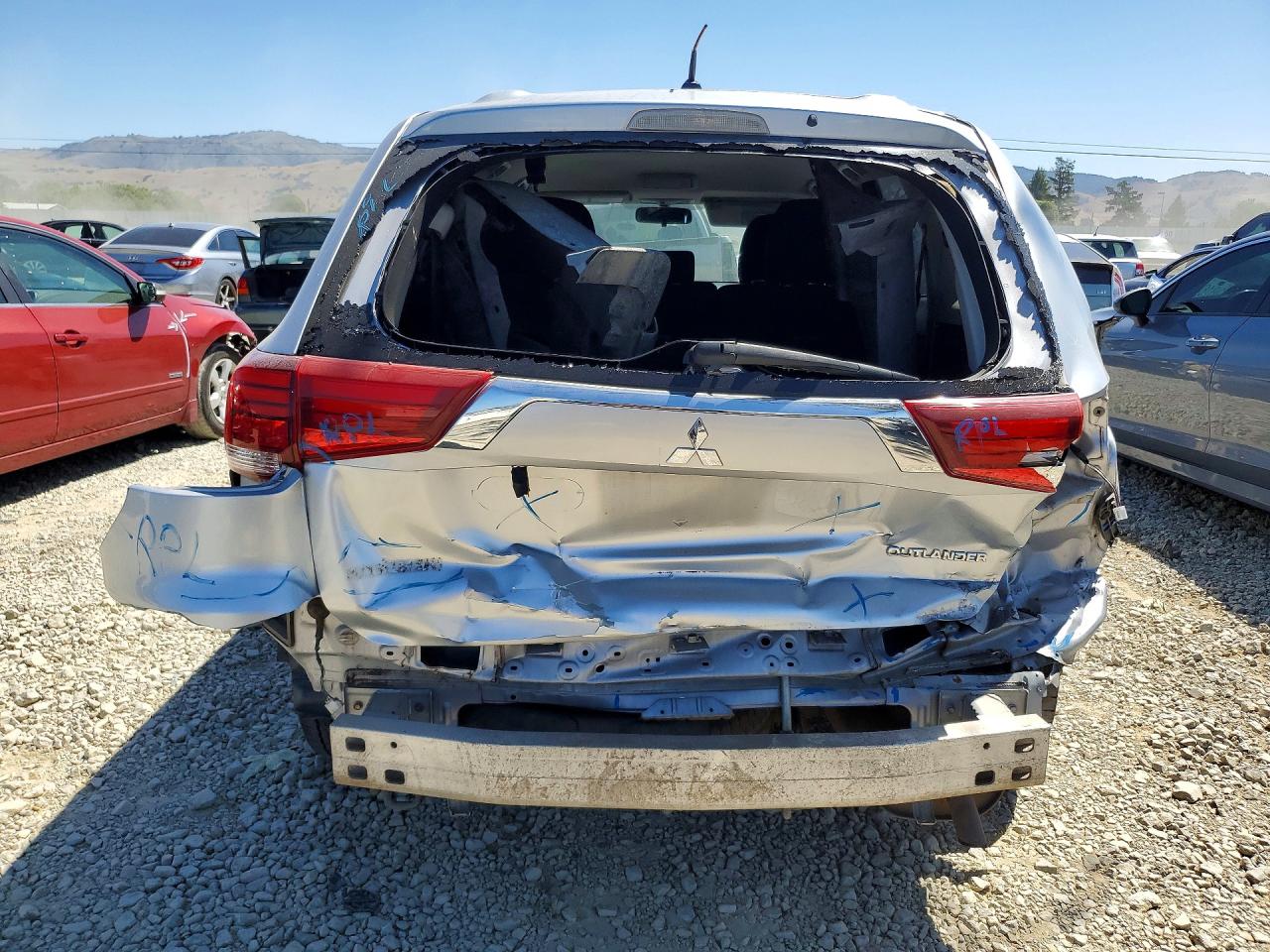 2016 MITSUBISHI OUTLANDER
