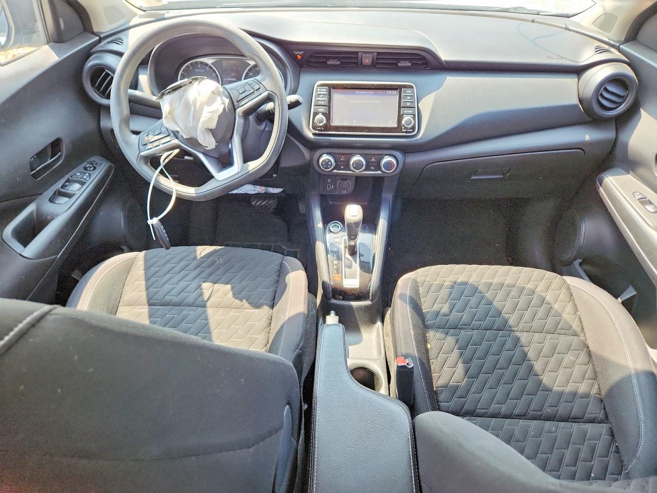 2021 NISSAN KICKS
