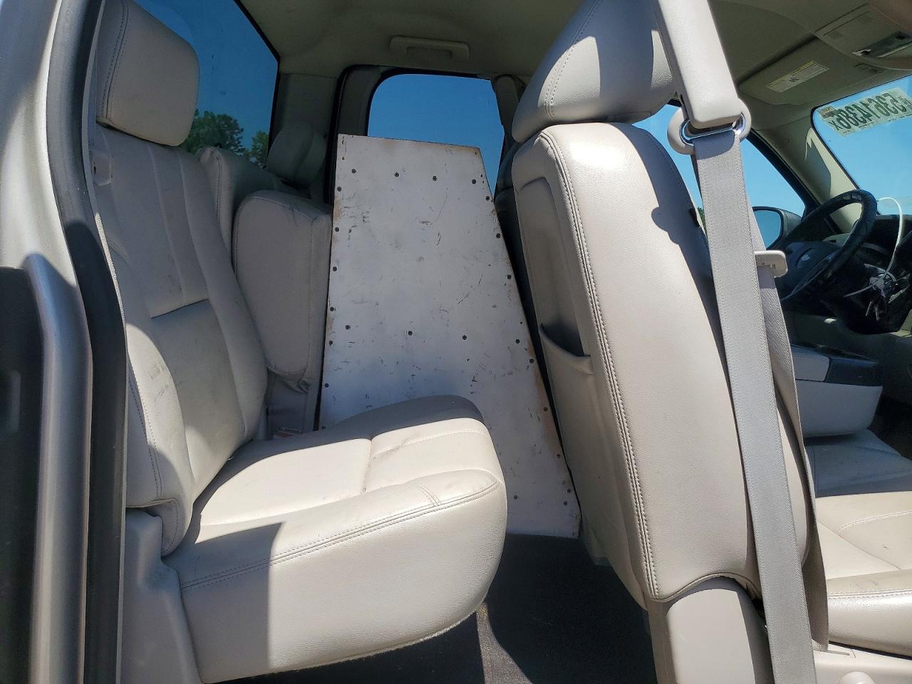 2011 CHEVROLET SILVERADO