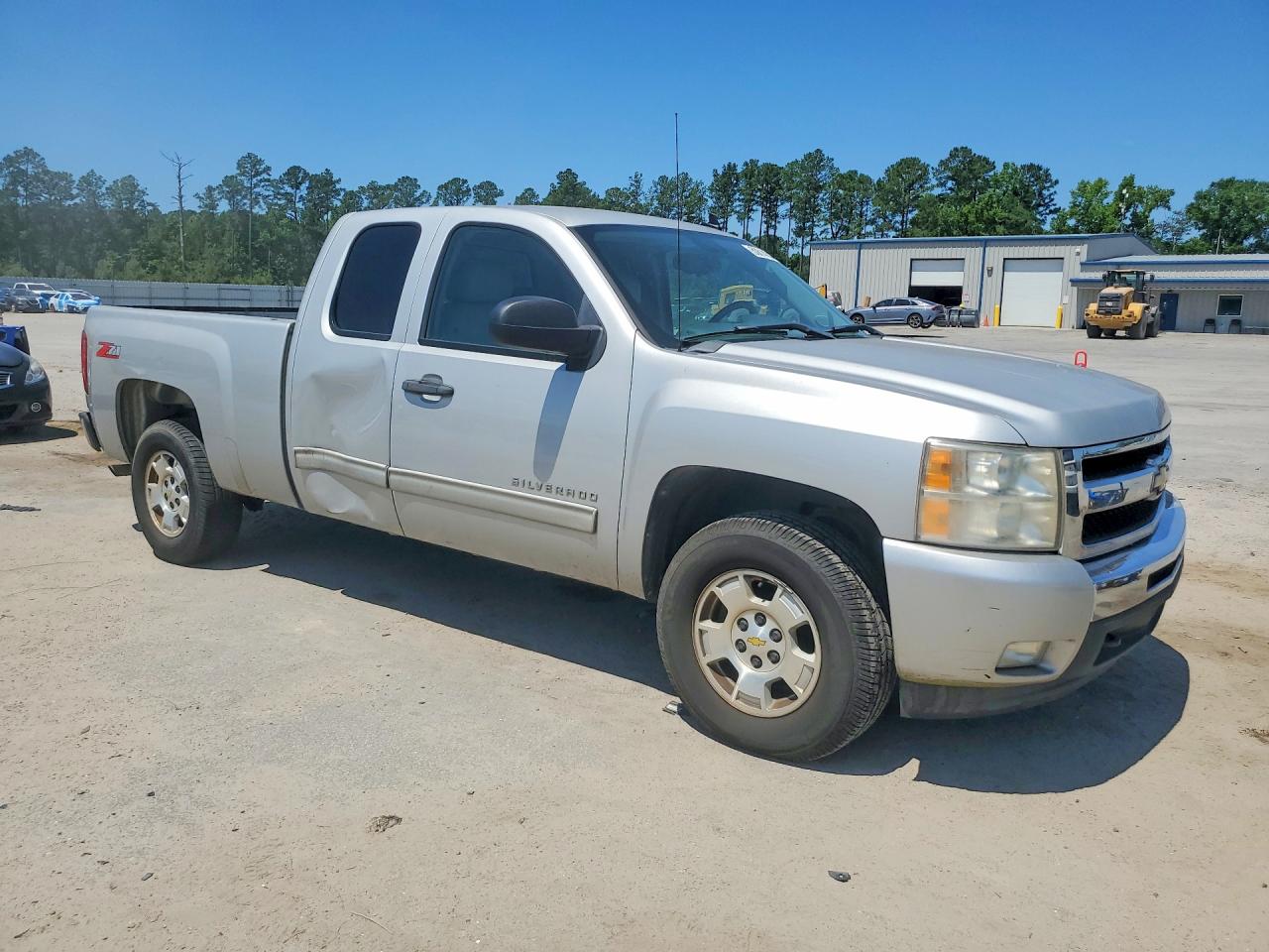 2011 CHEVROLET SILVERADO